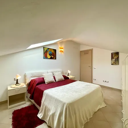 300m From The Sea, Ac, Wifi, Free Parking