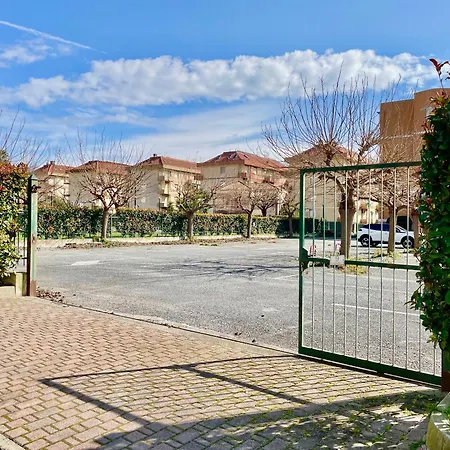 Lägenhet 300m From The Sea, Ac, Wifi, Free Parking