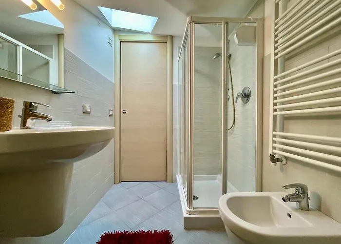 300m From The Sea, Ac, Wifi, Free Parking * Pietra Ligure