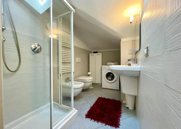300m From The Sea, Ac, Wifi, Free Parking