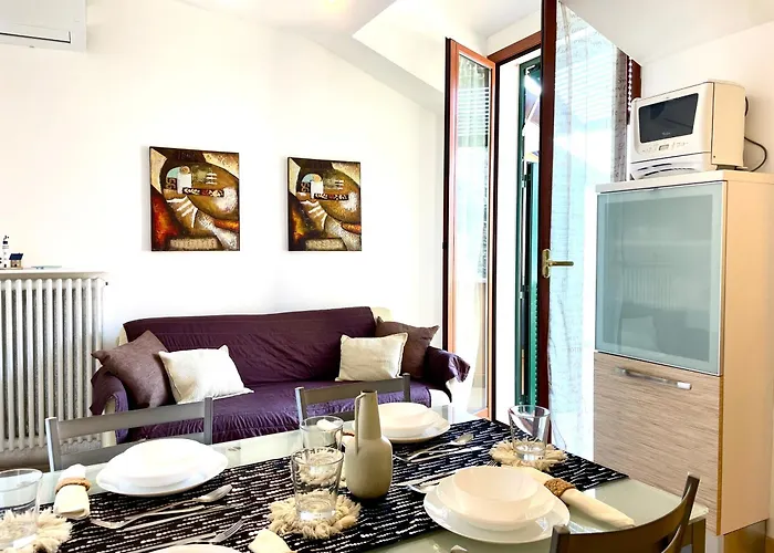 300m From The Sea, Ac, Wifi, Free Parking Pietra Ligure