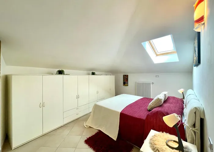 Lägenhet 300m From The Sea, Ac, Wifi, Free Parking Pietra Ligure
